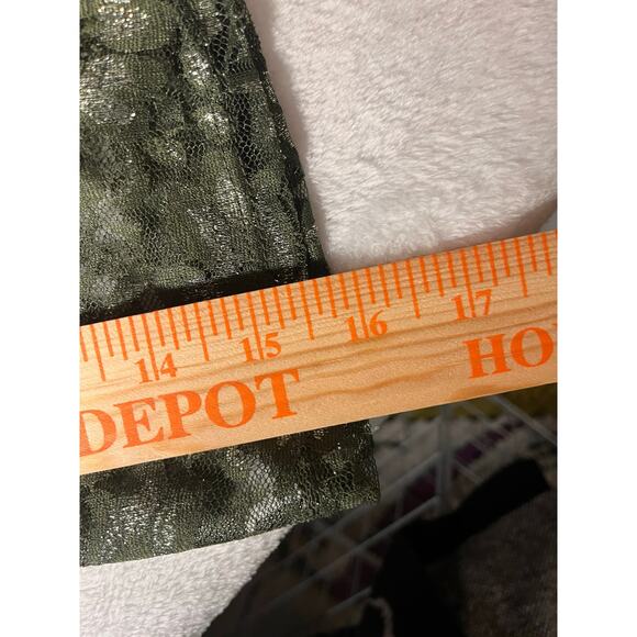 Kiyonna Green Lace Wrap Top – Size 2 (2X) – Romantic Boho Fairycore Style - Picture 9 of 10